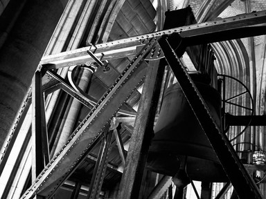 [2005-01-103-0322-bw]