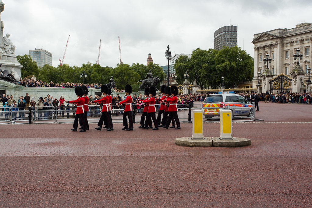 ENG, GB, UK, buckingham palace, change of the guards, city of westminster, england, great britain, greater london, leute, london, menschen, people, soldaten, soldiers, tourist, touristen, tourists, united kingdom, world