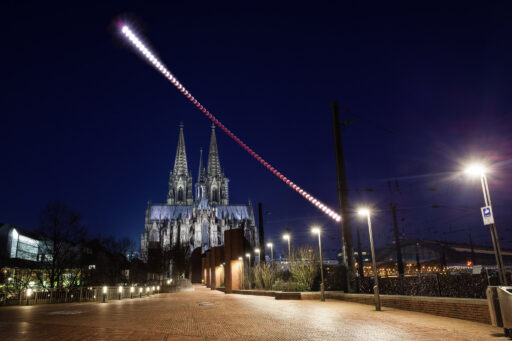 2019, astrofotografie, astronomie, astronomy, astrophotography, beleuchtung, cathedral, city lights, cologne, dom, domspitzen, eclipse, ereignisse, events, finsternis, illumination, köln, lichter, lichter der stadt, lights, lunar, lunar eclipse, lunar-eclipse-21-jan-2019, mond, mondfinsternis, moon, solar system, sonnensystem