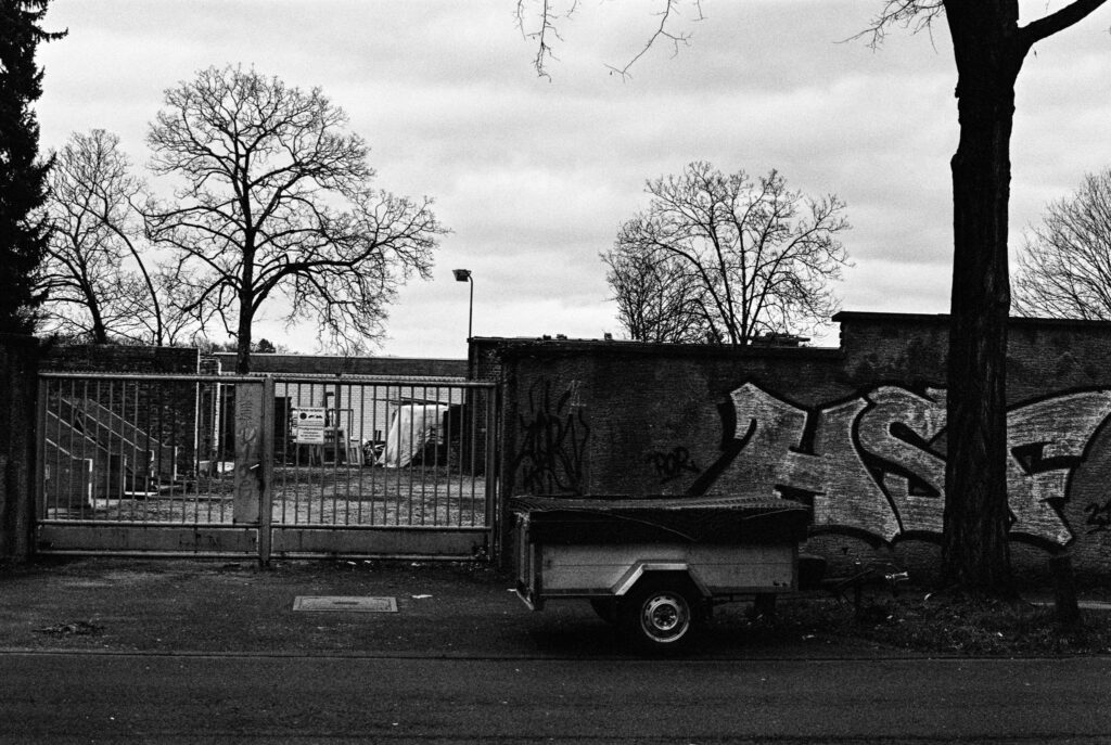 b&w, black and white, bw, cologne, dellbrück, film, fotografie, kodak, köln, photography, phototech, project, projekt, schwarzweiß, stadtbezirk 9 - mülheim, sw, tri-x 400