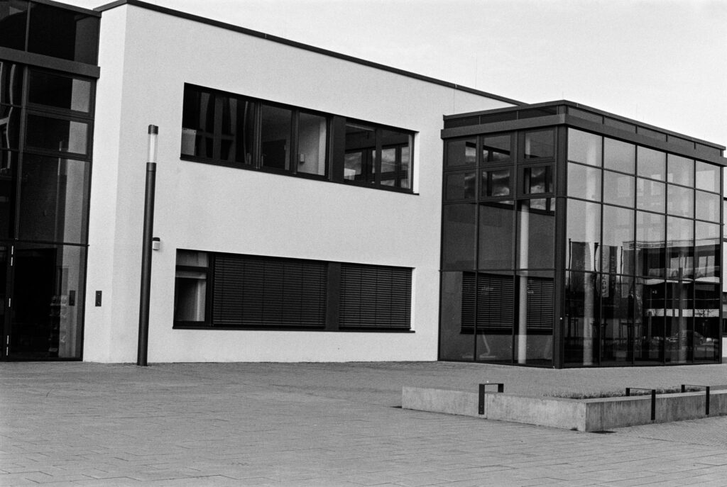 b&w, black and white, bw, cologne, dellbrück, film, fotografie, kodak, köln, photography, phototech, project, projekt, schwarzweiß, stadtbezirk 9 - mülheim, sw, tri-x 400