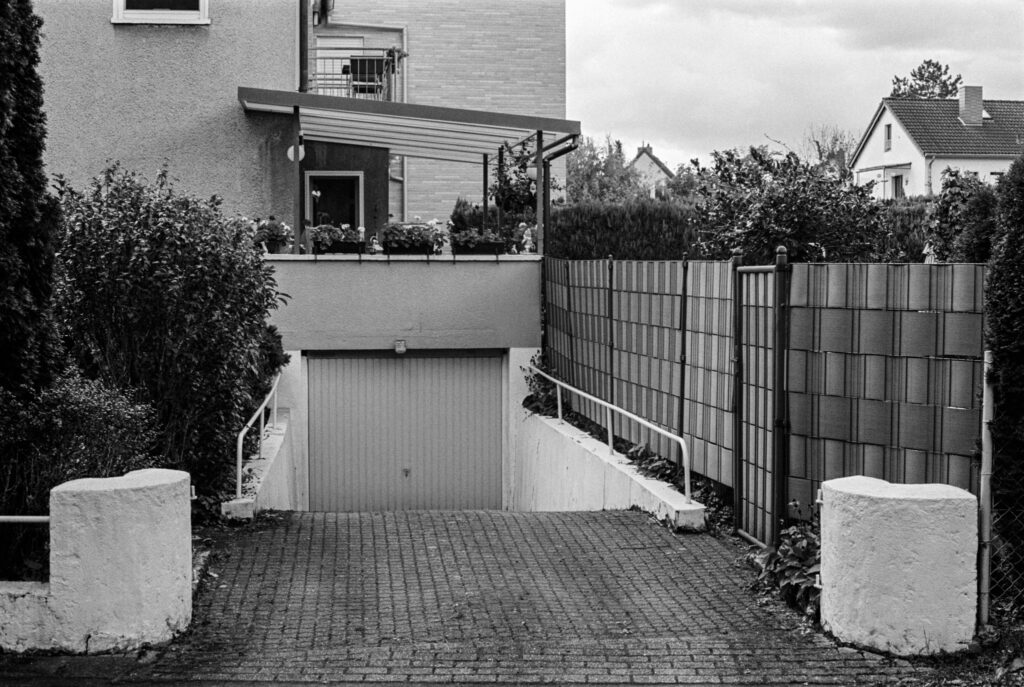 b&w, black and white, bw, cologne, dellbrück, film, fotografie, kodak, köln, photography, phototech, project, projekt, schwarzweiß, stadtbezirk 9 - mülheim, sw, tri-x 400