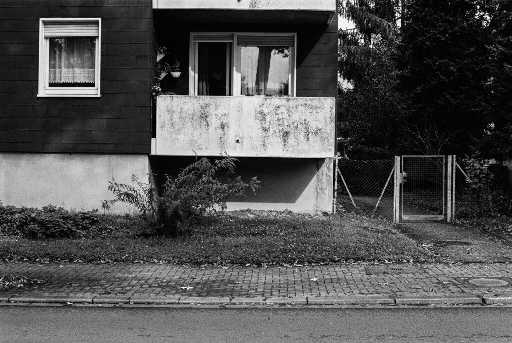 b&w, black and white, bw, cologne, dellbrück, film, fotografie, kodak, köln, photography, phototech, project, projekt, schwarzweiß, stadtbezirk 9 - mülheim, sw, tri-x 400